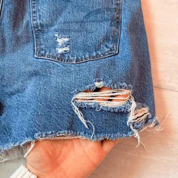 American Eagle Comfort Stretch Waistband Highest Rise Mom Short Distressed Denim - Picture 7 of 11